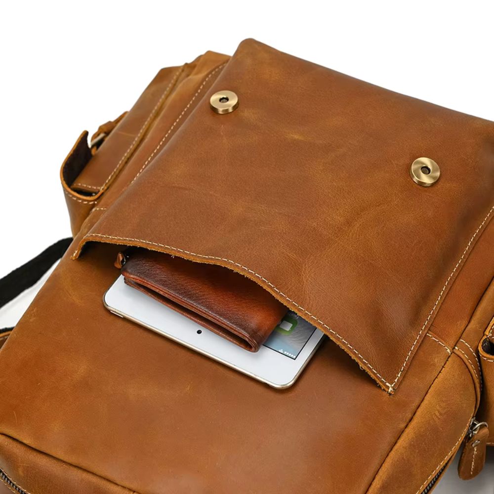 Owen | Men's Vintage Crazy Horse Leather Large Travel Backpack