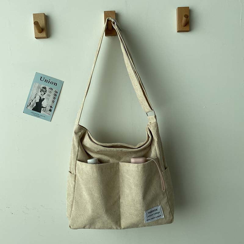 Women’s Casual Shoulder Bag Multi-Pocket Design for Everyday Use