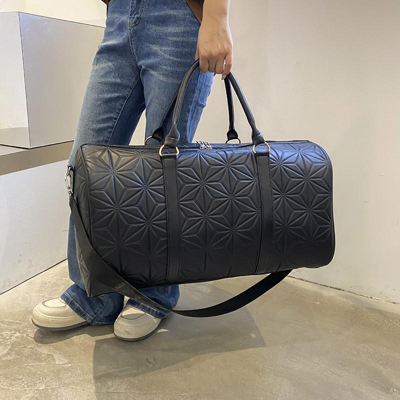 Large Capacity Leather Duffle Bag