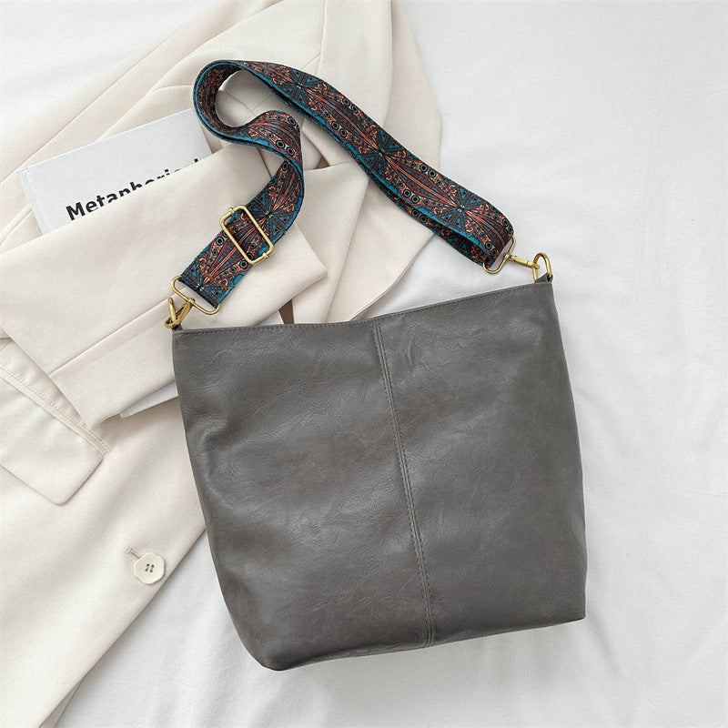 Women's Large-Capacity Everyday Tote Bag for Work Travel and Daily Essentials