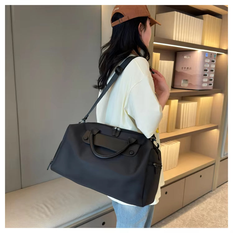 Lily | Women's Large Waterproof Travel Weekender Duffle Bag