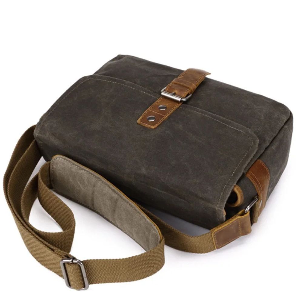 Noah | Men's Waxed Canvas Crossbody Camera Messenger Bag