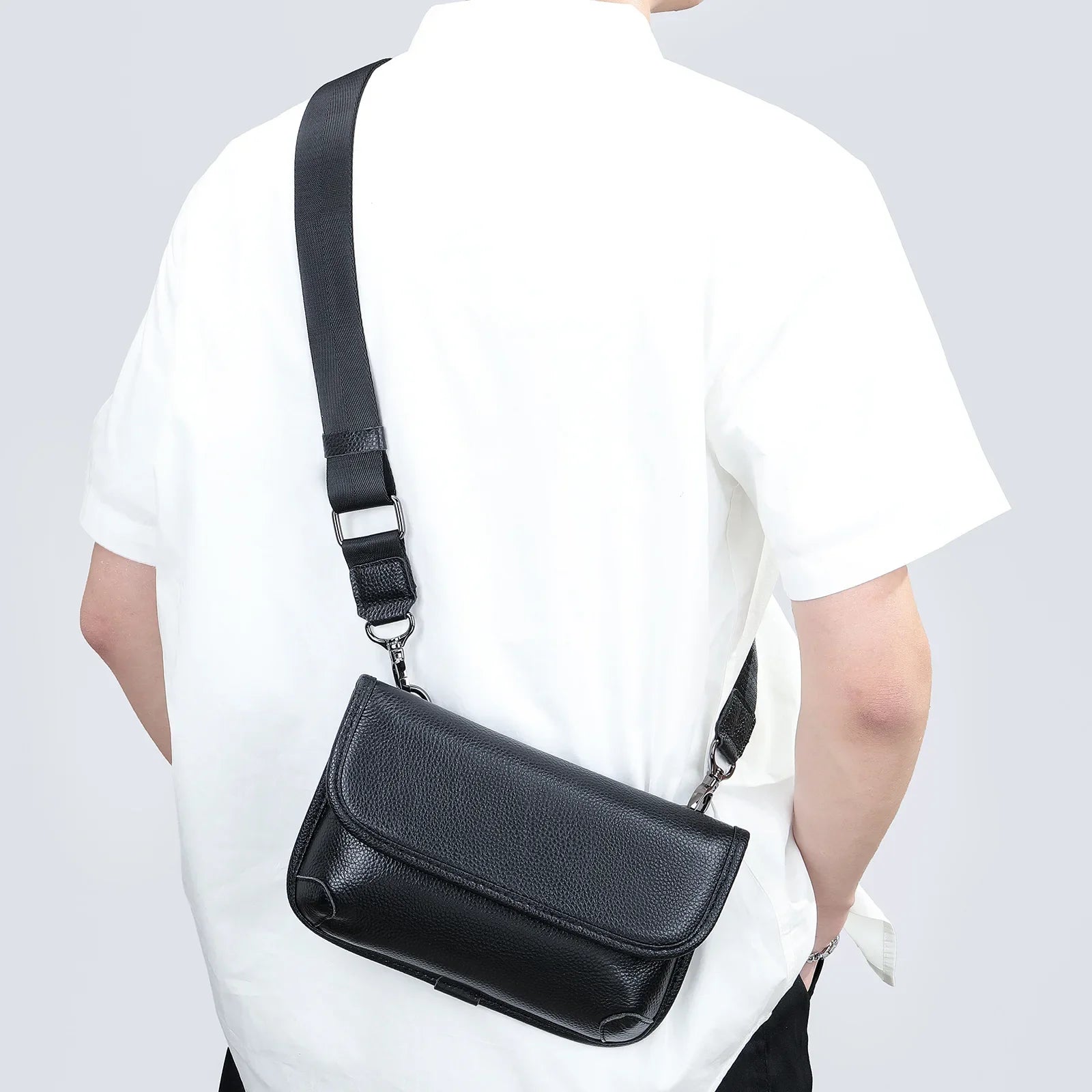 Jason | Men's Multifunctional Small Vintage Crossbody Bag