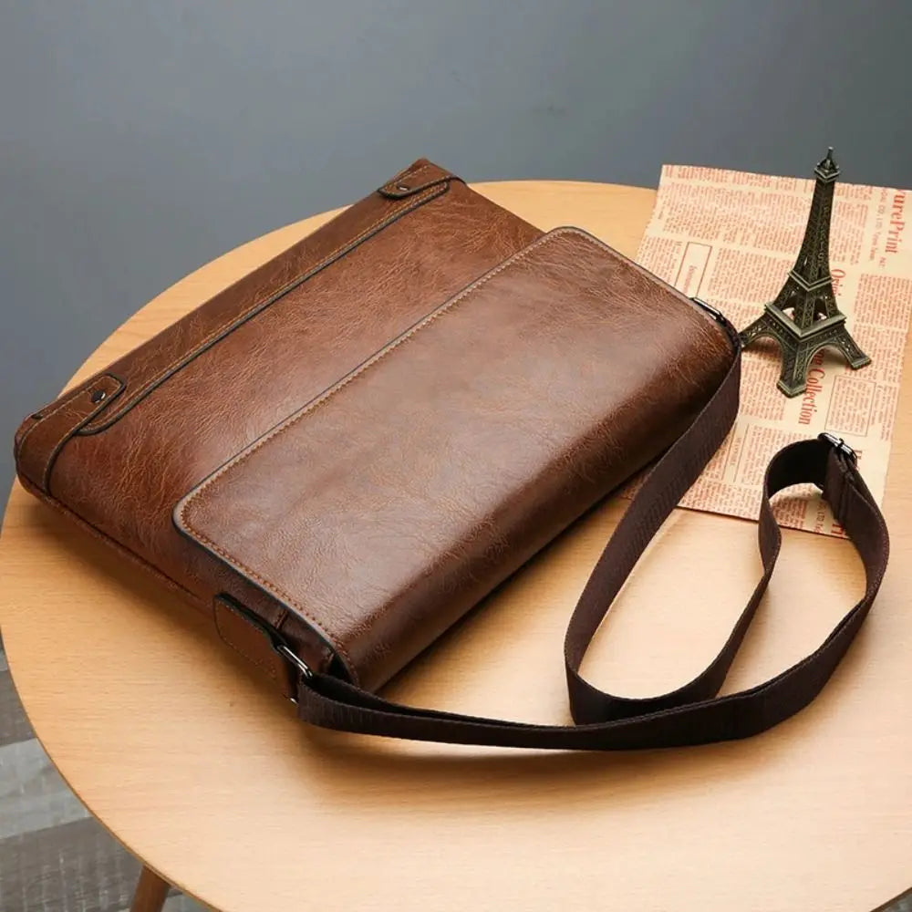 George | Men's Large Leather Commuter Messenger Bag