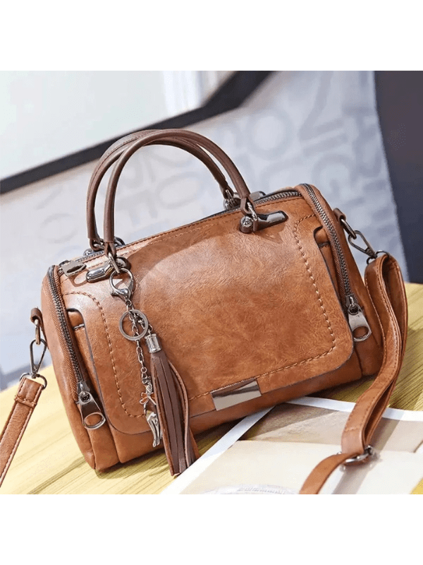Women’s Adjustable Strap Shoulder Bag Everyday Compact Design