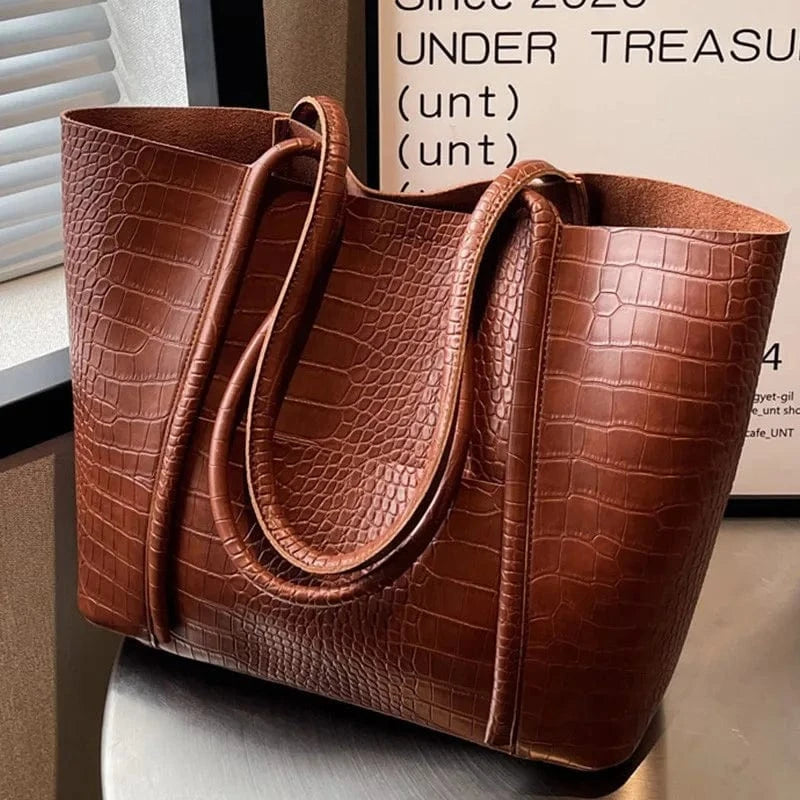 Women’s Everyday Shoulder Bag Spacious Printed Design