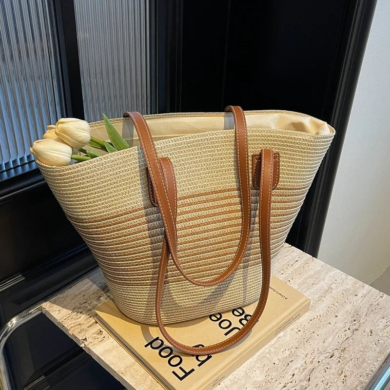 Women’s Shoulder Bag with Roomy Interior for Summer