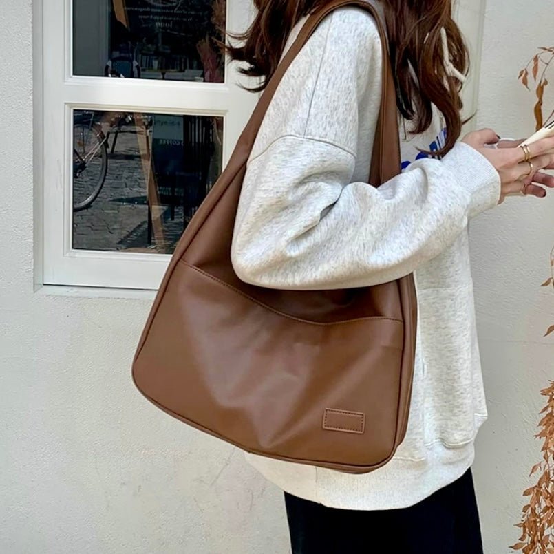 Women's Tote Bag Sleek Modern Style for Daily Use