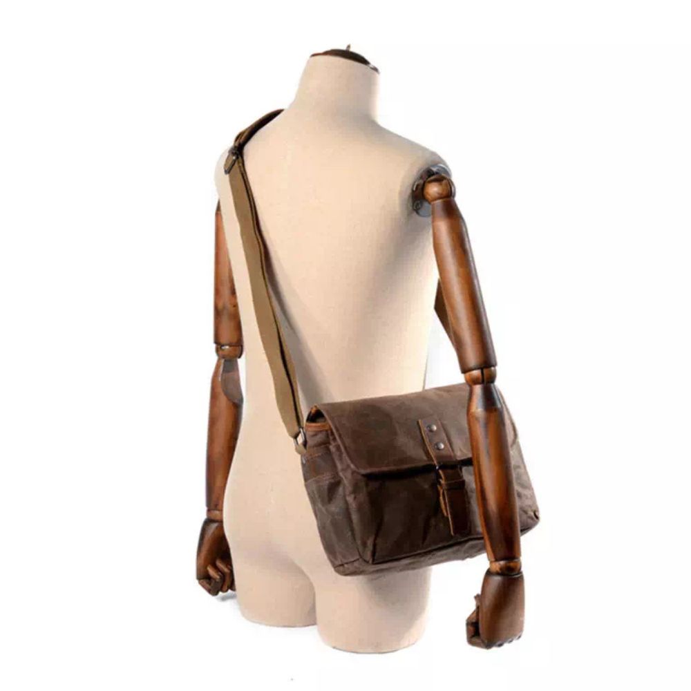 Noah | Men's Waxed Canvas Crossbody Camera Messenger Bag