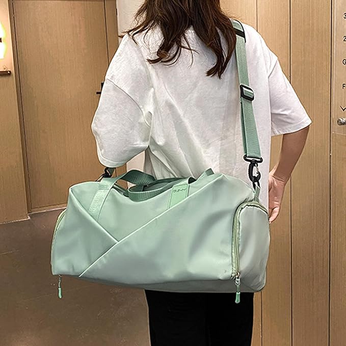 Lila | Women's Travel Sports Duffle Bag with Dry & Wet Separation
