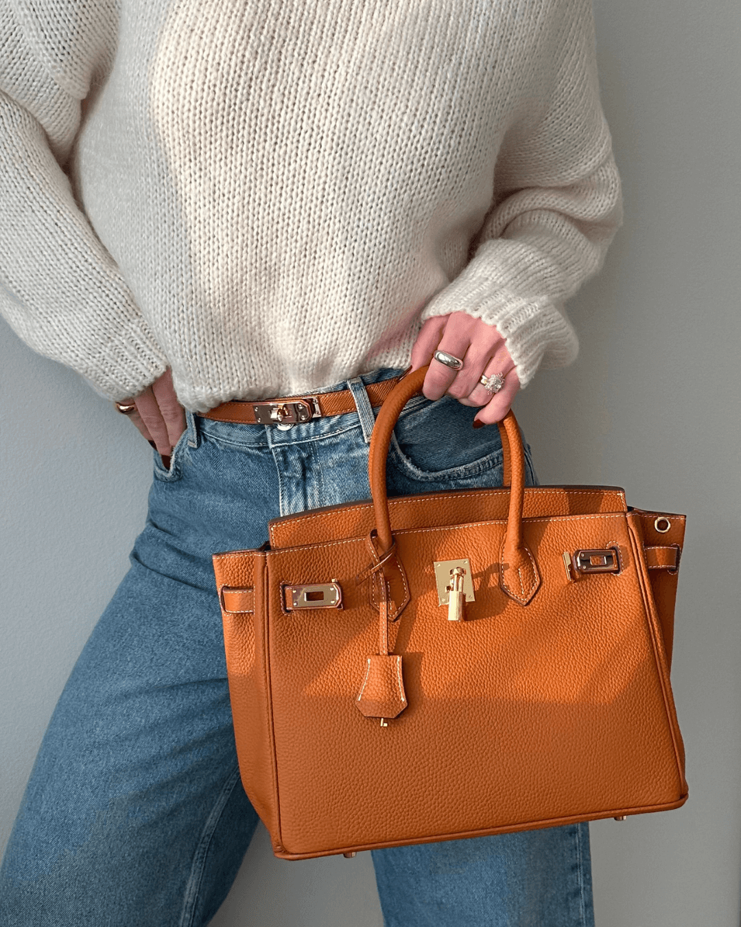 Women's Stylish Handbag Versatile Daily Elegance
