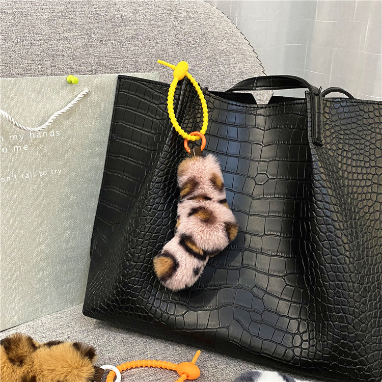 Leopard Print Twist Kink Girl Fashion Creative Bag Pendant Car Key Chain School Bag Cute Plush Mobile Phone Case Accessories