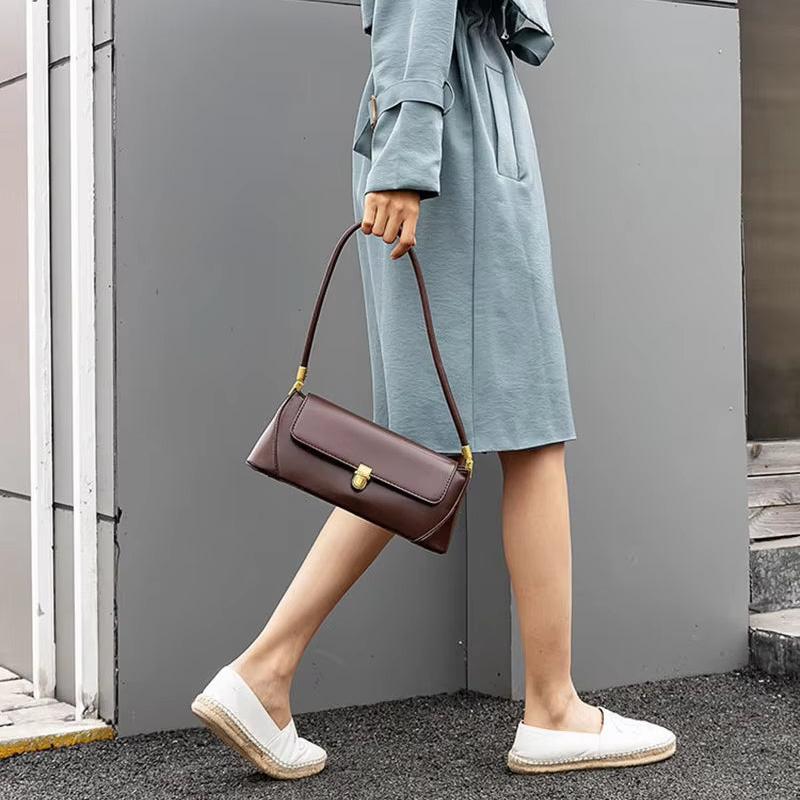 Scarlett | Women's Vintage-Inspired Faux Leather Messenger Handbag