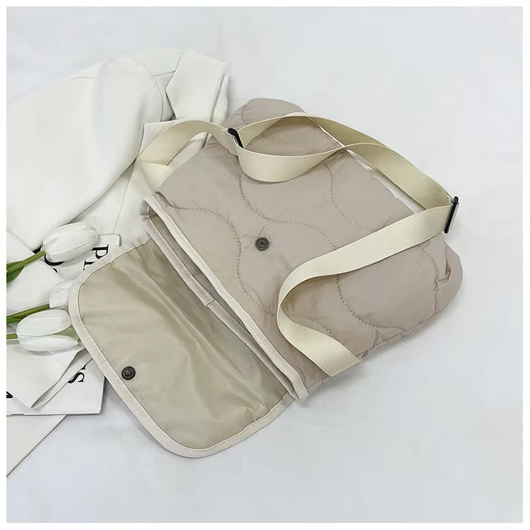 Harper | Women's Large Capacity Nylon Crossbody Messenger Bag