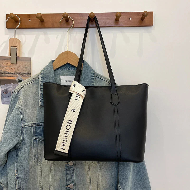 Women’s Shoulder Bag Versatile Large Black Handbag