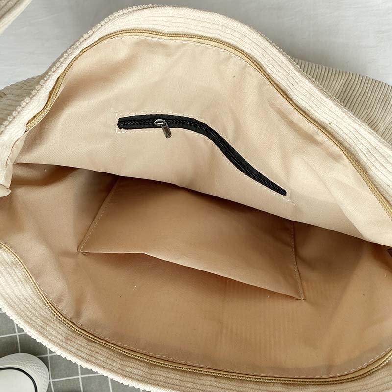 Women’s Casual Shoulder Bag Multi-Pocket Design for Everyday Use