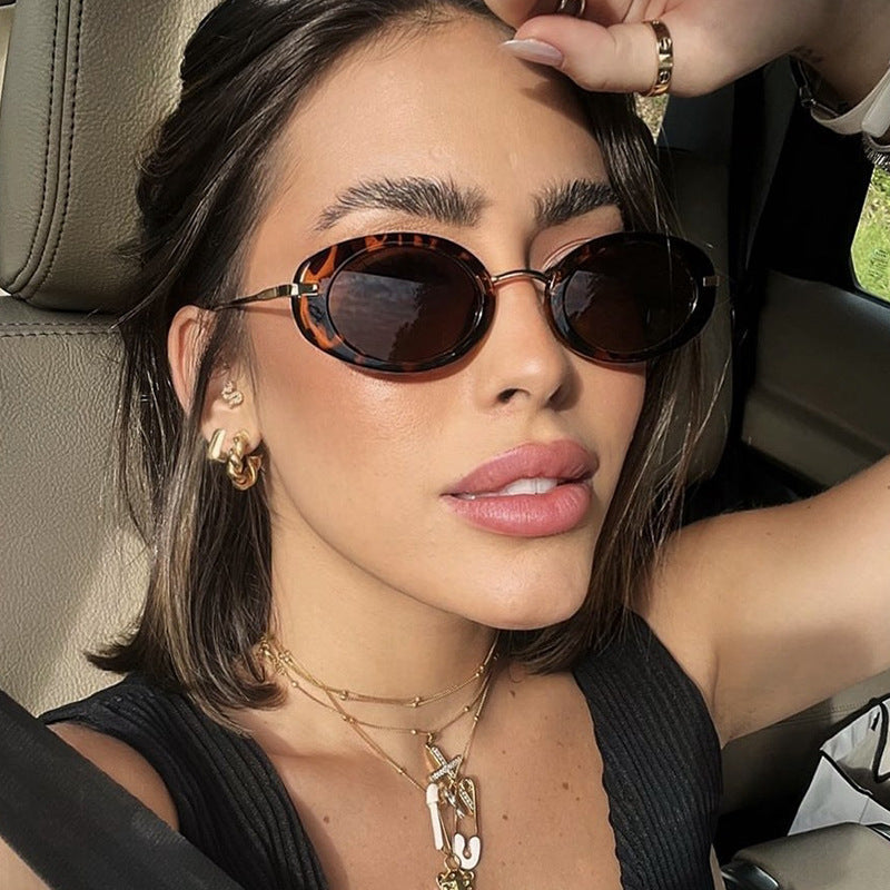 Small frame oval retro Instagram influencer same style sunglasses high-end fashion show sunglasses personality
