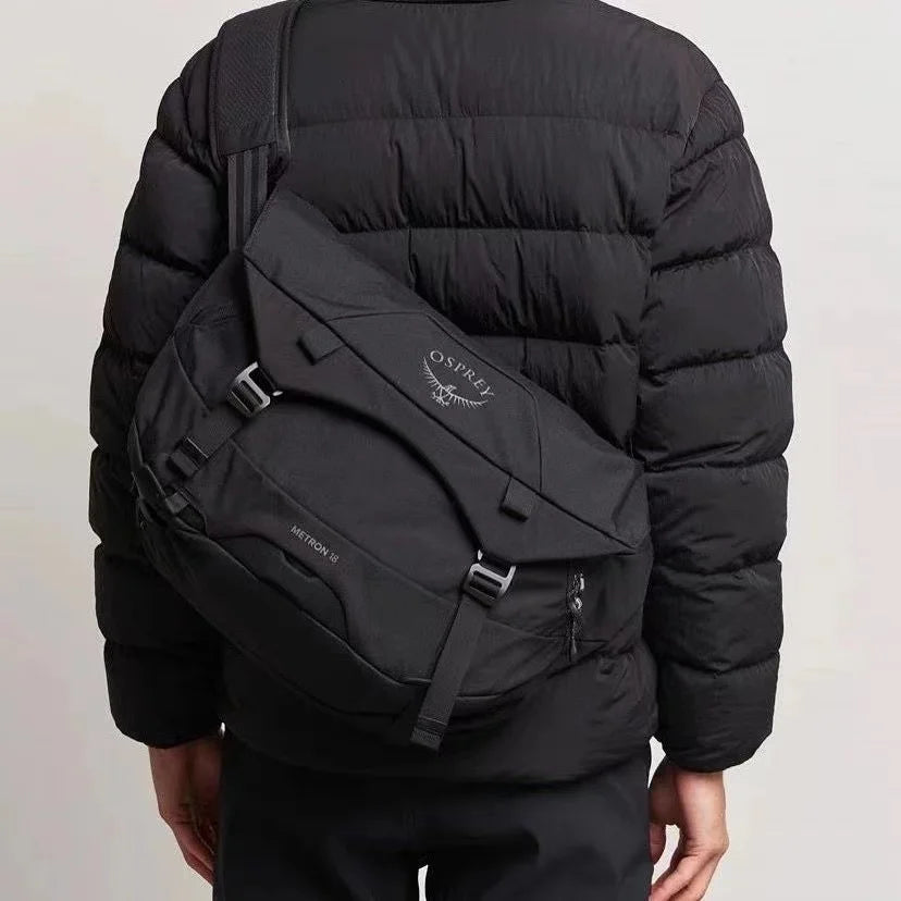 Men's Urban Crossbody Messenger Travel Bag with Hi-Vis Raincover