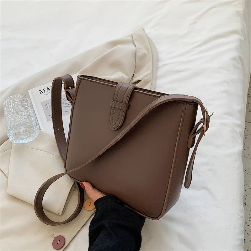 Everly | Women's Large Capacity PU Leather Crossbody Messenger Sling Bag
