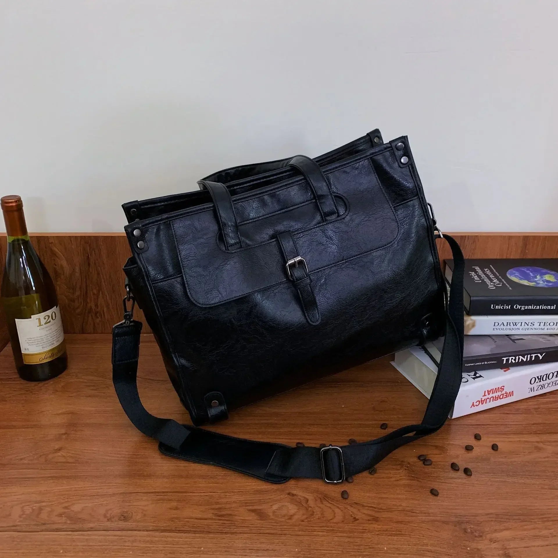 Luca | Men's Large Capacity Leather Crossbody Messenger Bag with Laptop Compartment
