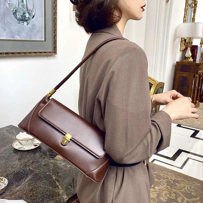 Scarlett | Women's Vintage-Inspired Faux Leather Messenger Handbag