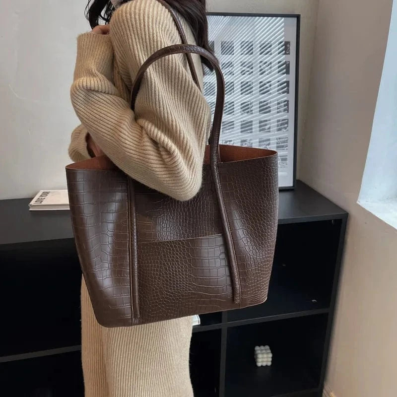 Women’s Everyday Shoulder Bag Spacious Printed Design