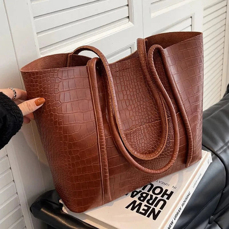 Women’s Everyday Shoulder Bag Spacious Printed Design