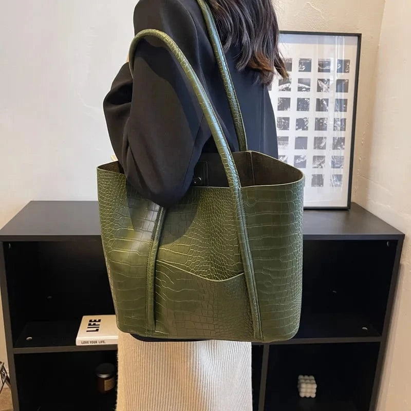 Women’s Everyday Shoulder Bag Spacious Printed Design