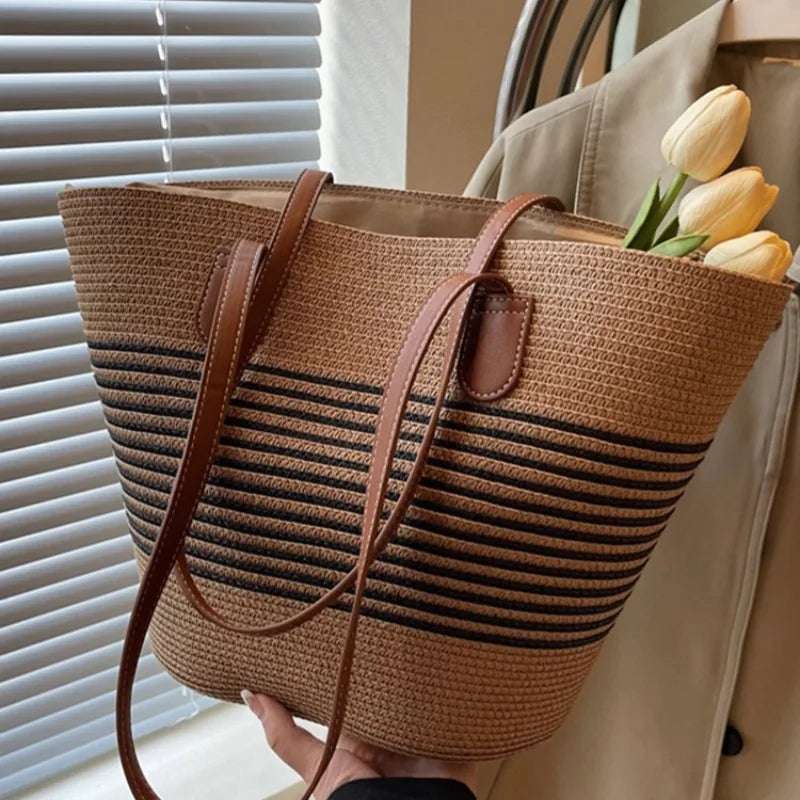 Women’s Shoulder Bag with Roomy Interior for Summer