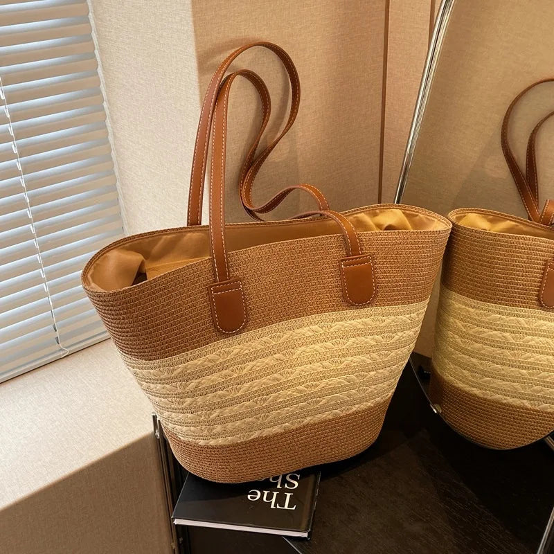 Women’s Shoulder Bag with Roomy Interior for Summer