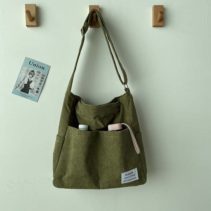 Women’s Casual Shoulder Bag Multi-Pocket Design for Everyday Use