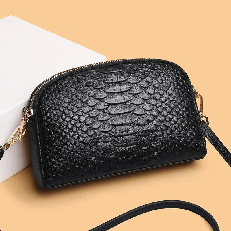 Women’s Crossbody Bag Sleek Minimalist Design with Secure Storage