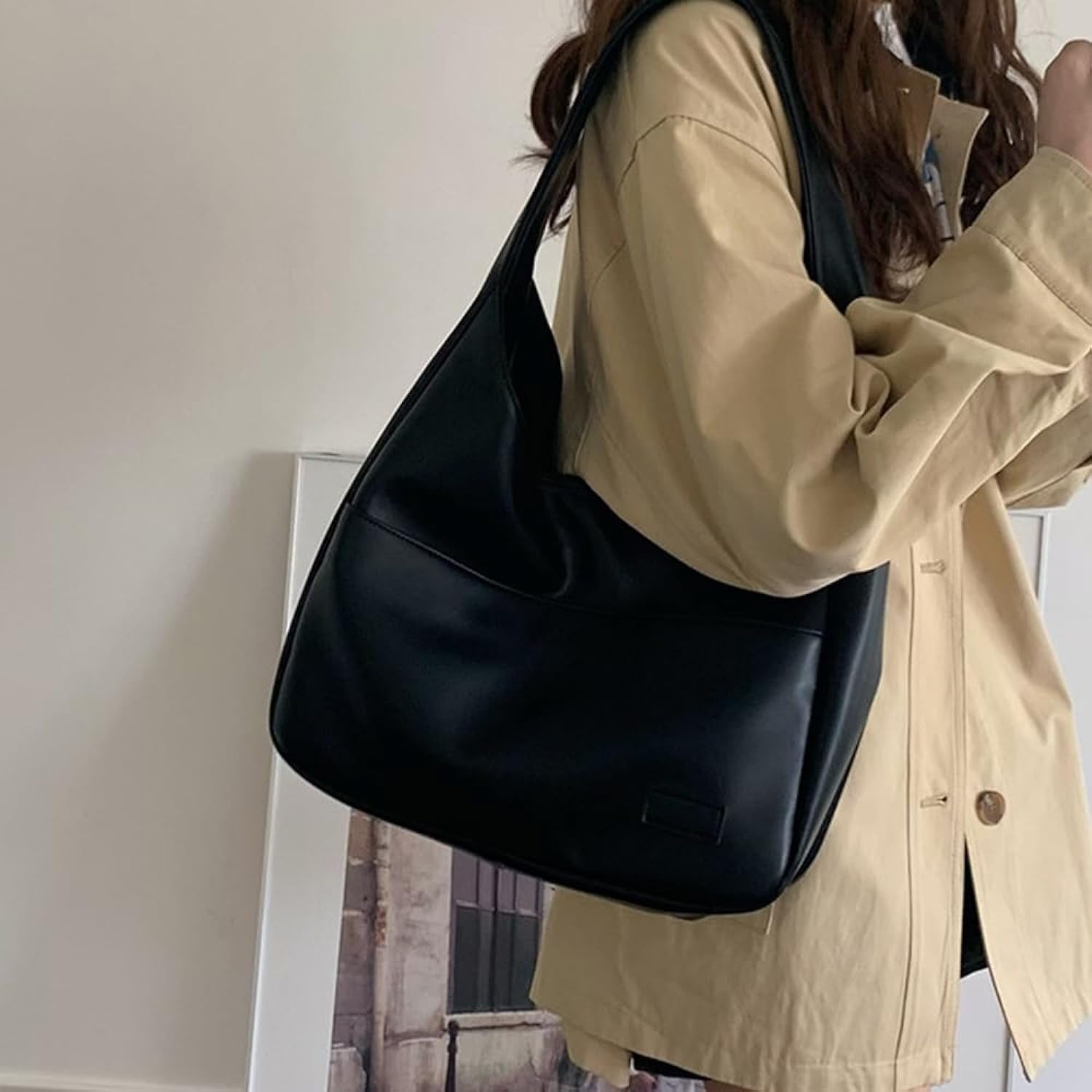 Women's Tote Bag Sleek Modern Style for Daily Use
