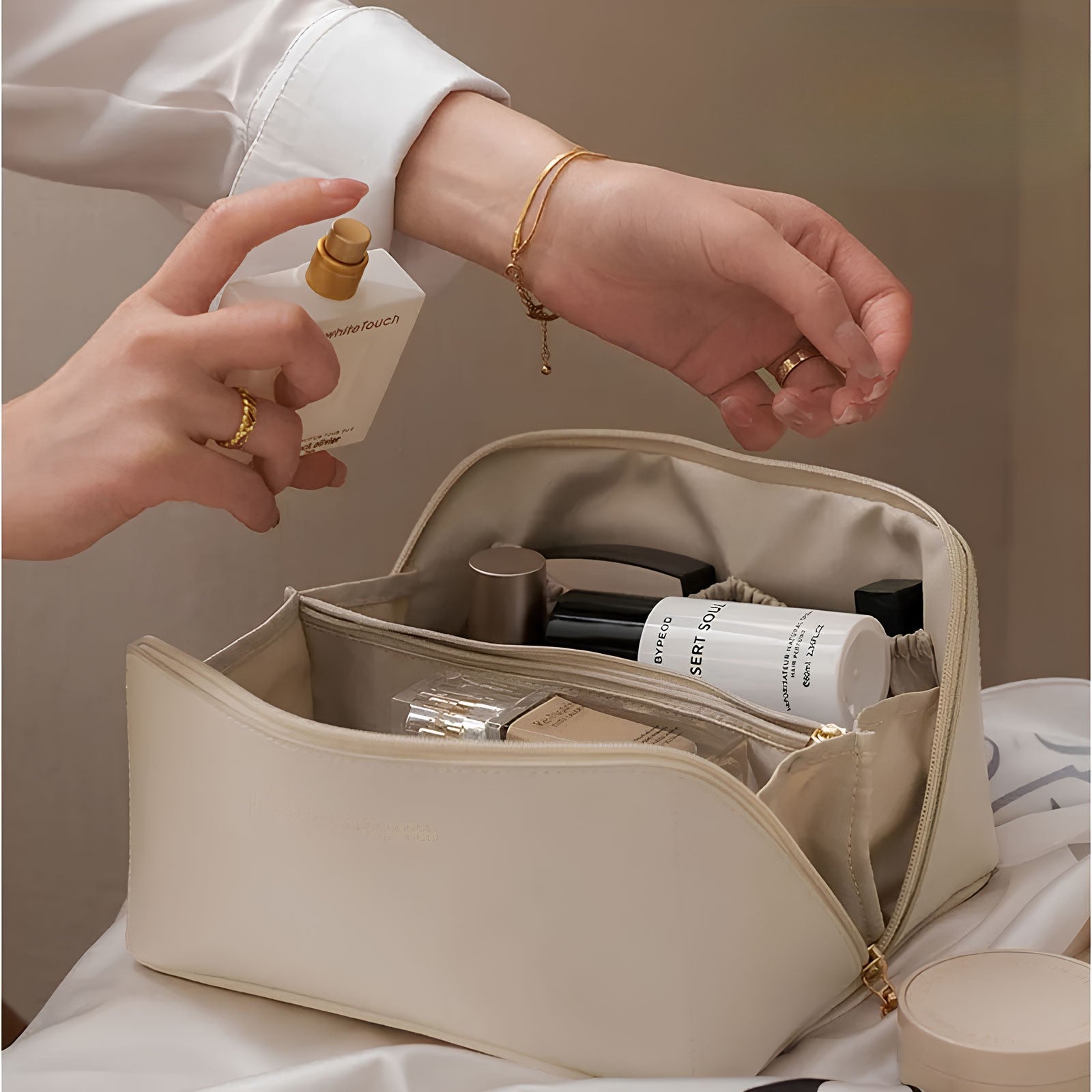 Womens Chic Cosmetic Travel Bag
