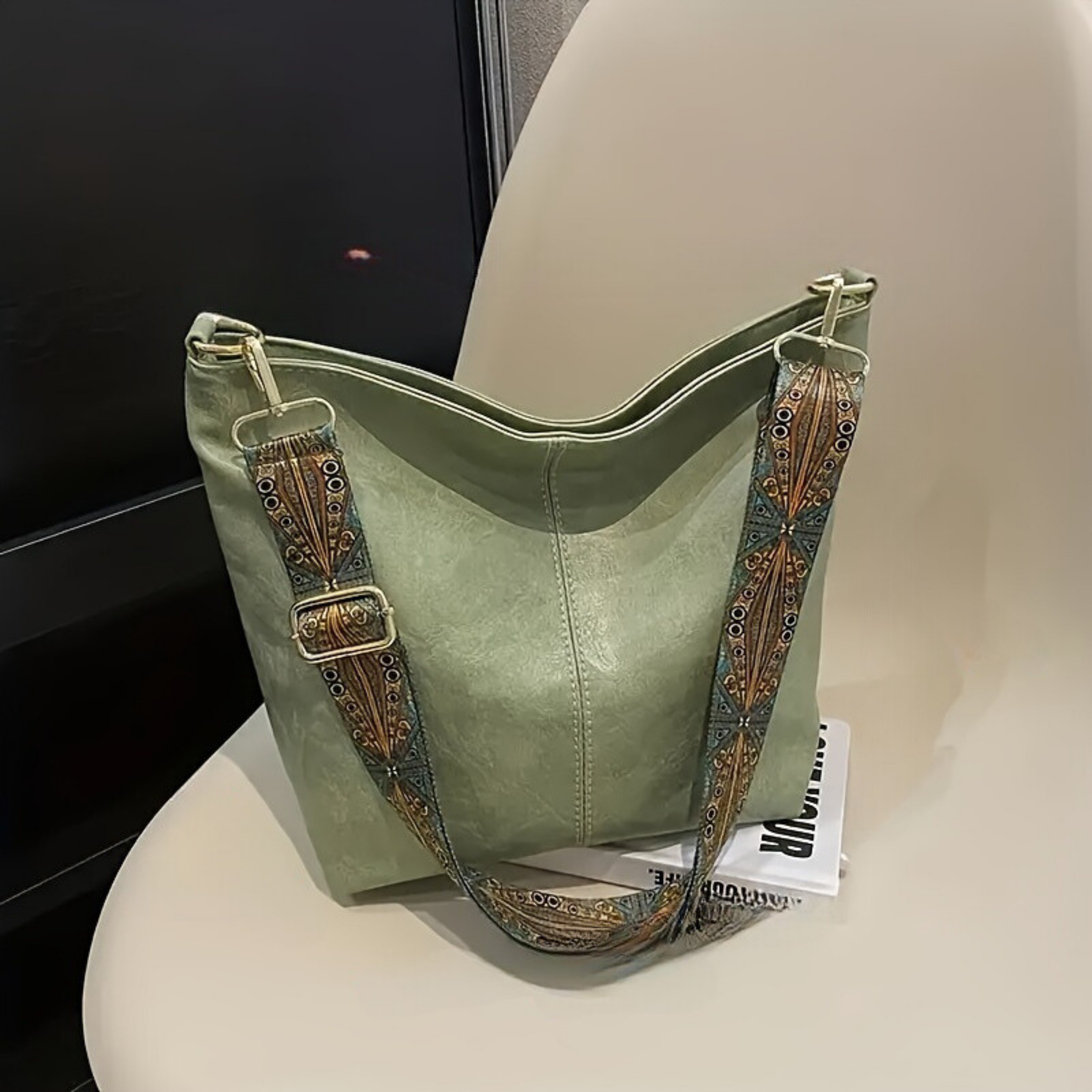 Women's Waterproof Retro Pattern Handbag with Adjustable Strap Daily Style